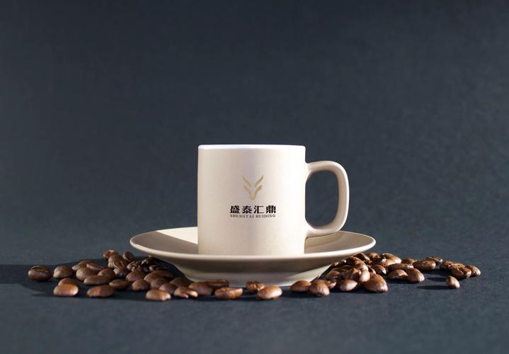公司经营范围包括国内贸易代理,医疗器械销售,化妆品零售等