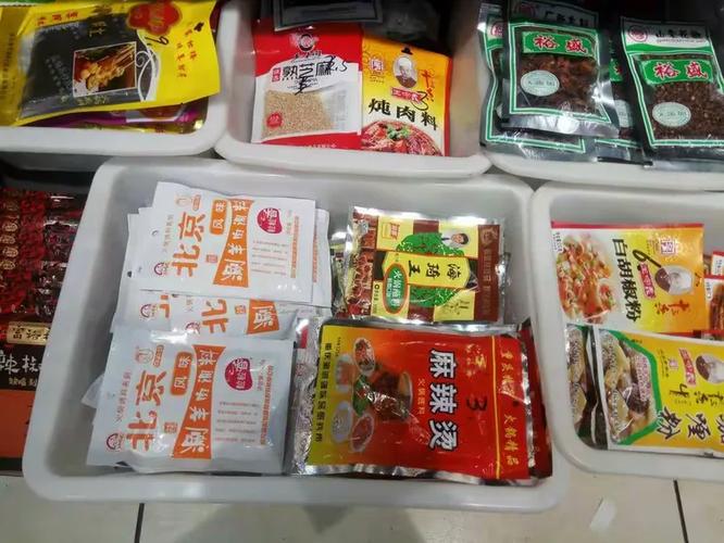 佳木斯市同代理商业务经理走西林路生鲜超市了解产品销售情况